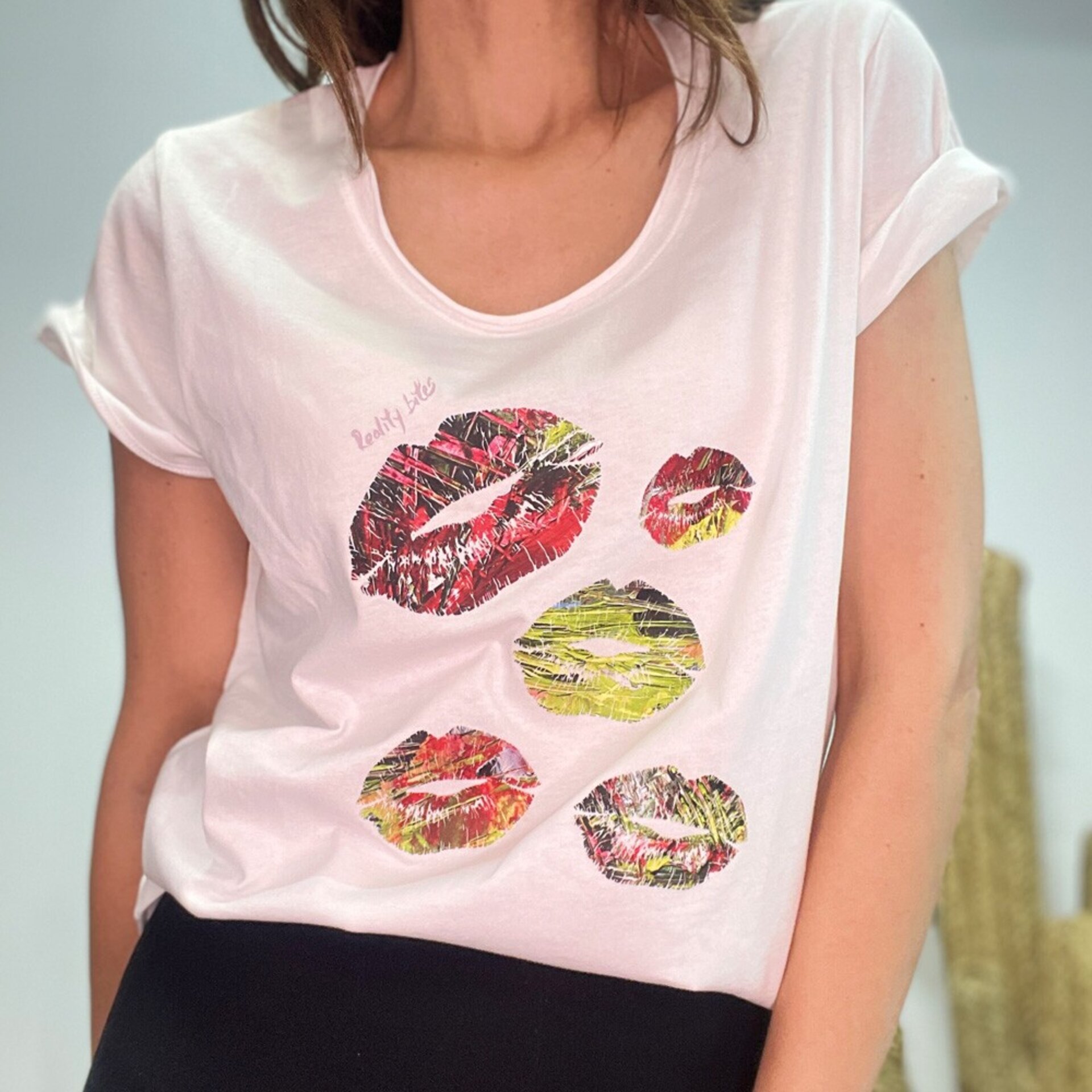 Camiseta blanca R.B. 5 labios - 2